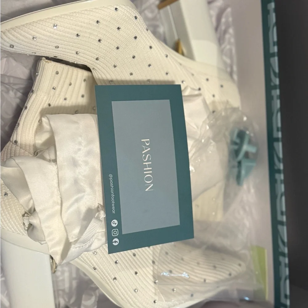 Pashion Footwear booties - Picture 1 of 3